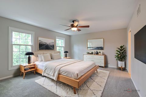 Tiny photo for 9 Court of Lagoon View Vw, Northbrook, IL 60062 (MLS # 12446316)