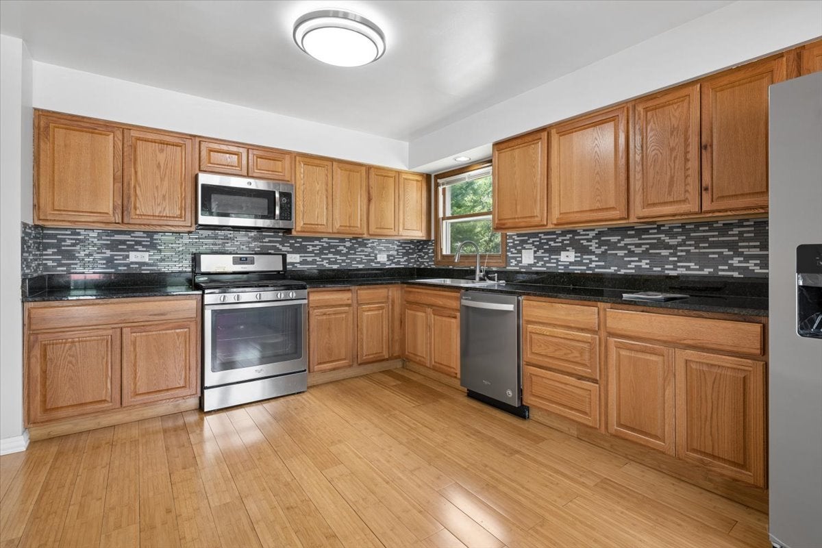 140 N Fiore Parkway