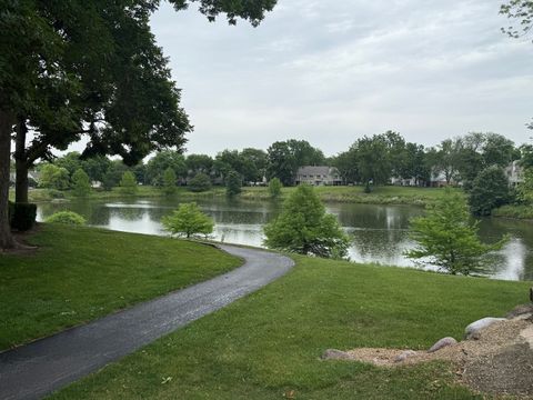 Tiny photo for 1606 Stratford Court #C2, Wheeling, IL 60090 (MLS # 12603766)