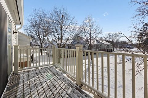 Tiny photo for 1606 Stratford Court #C2, Wheeling, IL 60090 (MLS # 12603766)