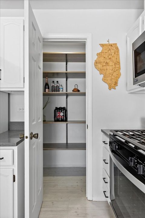 Tiny photo for 1606 Stratford Court #C2, Wheeling, IL 60090 (MLS # 12603766)