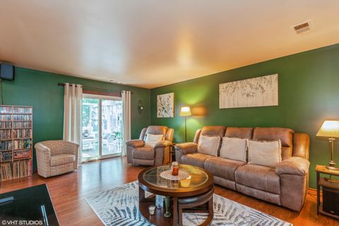 Tiny photo for 1116 Evergreen Drive, Carol Stream, IL 60188 (MLS # 12595626)