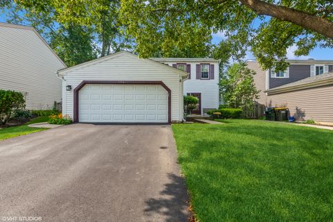 Photo of 1116 Evergreen Drive, Carol Stream, IL 60188 (MLS # 12595626)