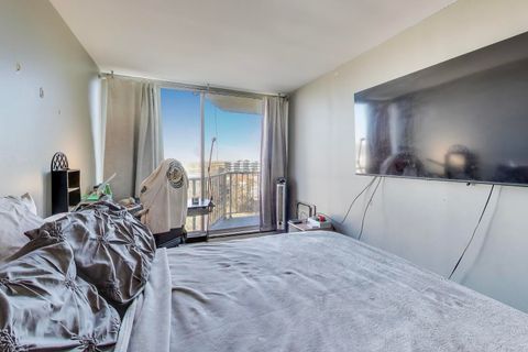 Tiny photo for 20 N Tower Road #8E, Oak Brook, IL 60523 (MLS # 12534180)