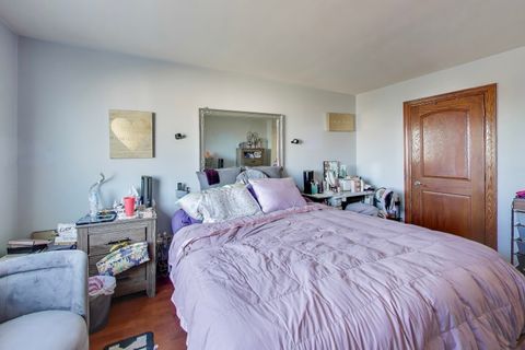 Tiny photo for 20 N Tower Road #8E, Oak Brook, IL 60523 (MLS # 12534180)