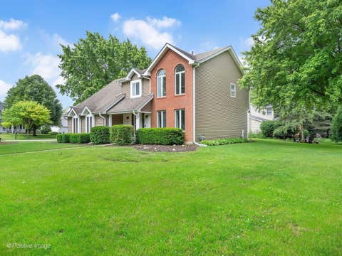 Tiny photo for 405 Blackhawk Drive, Batavia, IL 60510 (MLS # 12674573)