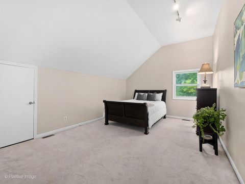 Tiny photo for 405 Blackhawk Drive, Batavia, IL 60510 (MLS # 12674573)
