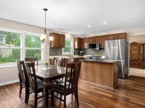 Tiny photo for 405 Blackhawk Drive, Batavia, IL 60510 (MLS # 12674573)