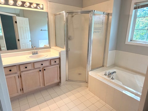 Tiny photo for 166 Avalon Court #166, Roselle, IL 60172 (MLS # 12704060)