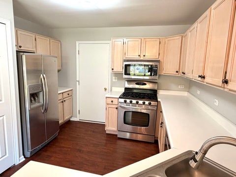 Tiny photo for 166 Avalon Court #166, Roselle, IL 60172 (MLS # 12704060)