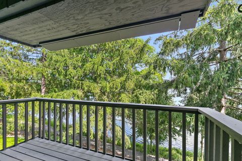 Tiny photo for 321 Shoreline Road #D, Lake Barrington, IL 60010 (MLS # 12439205)