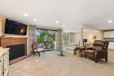 Tiny photo for 321 Shoreline Road #D, Lake Barrington, IL 60010 (MLS # 12439205)