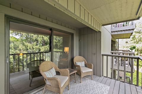 Tiny photo for 321 Shoreline Road #D, Lake Barrington, IL 60010 (MLS # 12439205)