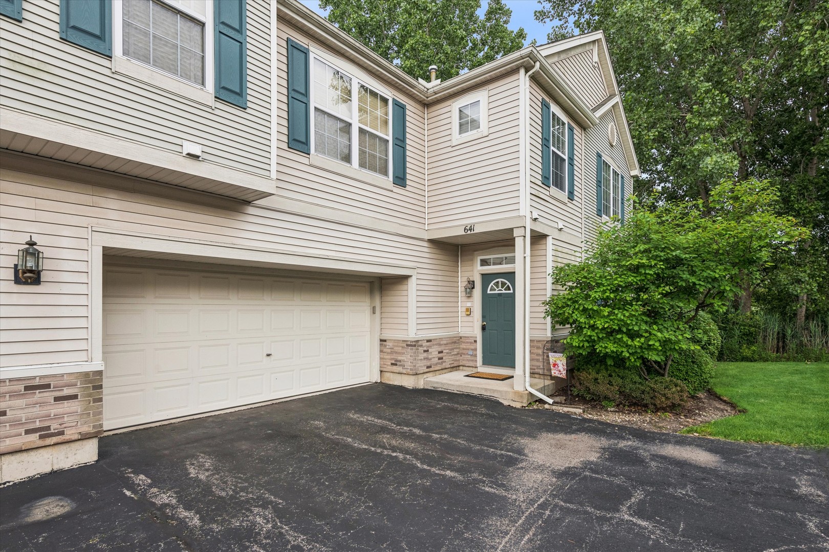 641 Bridle Court 641