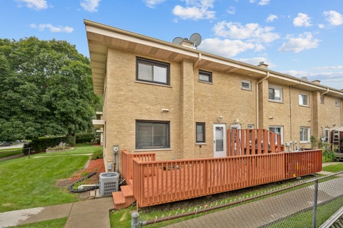Tiny photo for 1250 N Wheeling Road, Mount Prospect, IL 60056 (MLS # 12795659)