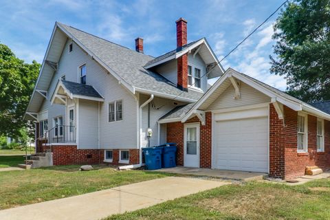 Tiny photo for 106 W Boundary Street, Stanford, IL 61774 (MLS # 12525944)