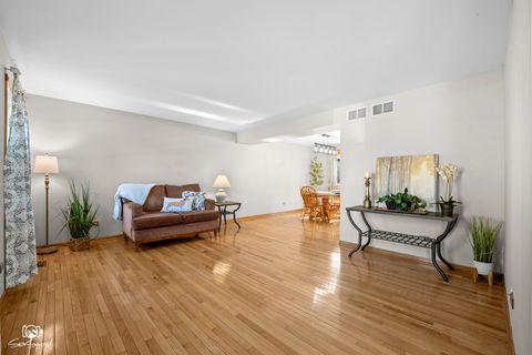 Tiny photo for 1416 Lucerne Drive, Crystal Lake, IL 60014 (MLS # 12568905)