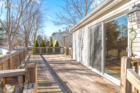 Tiny photo for 1416 Lucerne Drive, Crystal Lake, IL 60014 (MLS # 12568905)