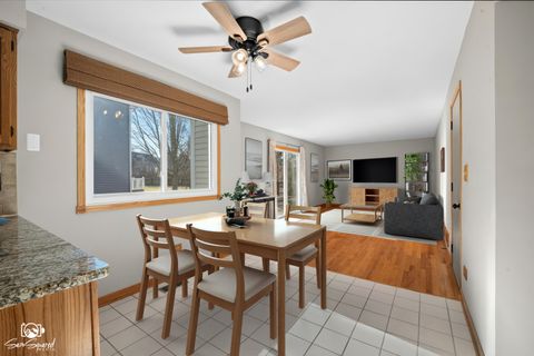 Tiny photo for 1416 Lucerne Drive, Crystal Lake, IL 60014 (MLS # 12568905)