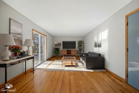 Tiny photo for 1416 Lucerne Drive, Crystal Lake, IL 60014 (MLS # 12568905)