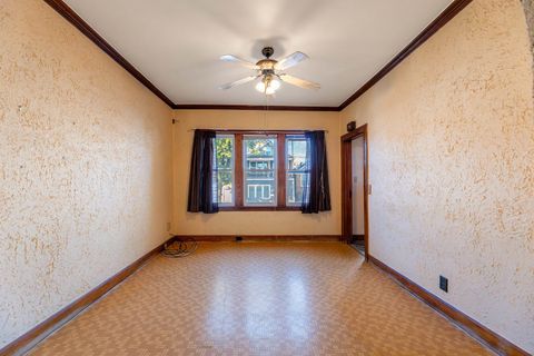 Tiny photo for 4611 S Marshfield Avenue, Chicago, IL 60609 (MLS # 12492453)