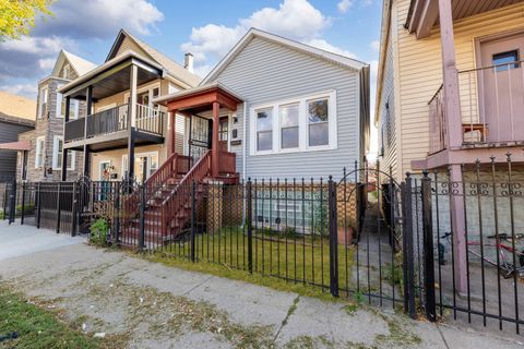 Tiny photo for 4611 S Marshfield Avenue, Chicago, IL 60609 (MLS # 12492453)