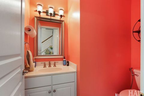 Tiny photo for 1121 Williamsburg Circle, Grayslake, IL 60030 (MLS # 12700993)