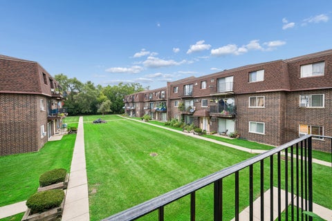 Tiny photo for 9364 Golf Road #2B, Des Plaines, IL 60016 (MLS # 12751203)
