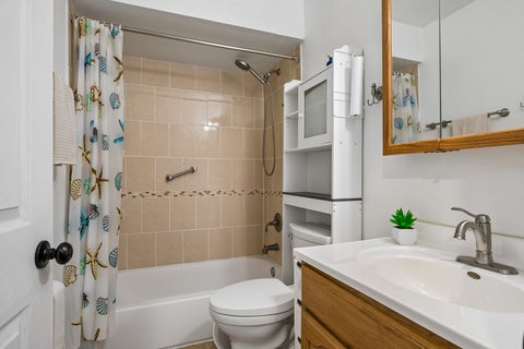 Tiny photo for 9364 Golf Road #2B, Des Plaines, IL 60016 (MLS # 12751203)