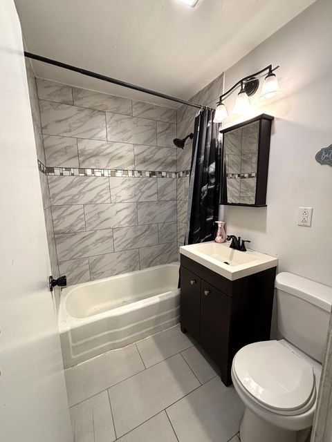 Tiny photo for 140 Hickory Drive, Carpentersville, IL 60110 (MLS # 12522450)