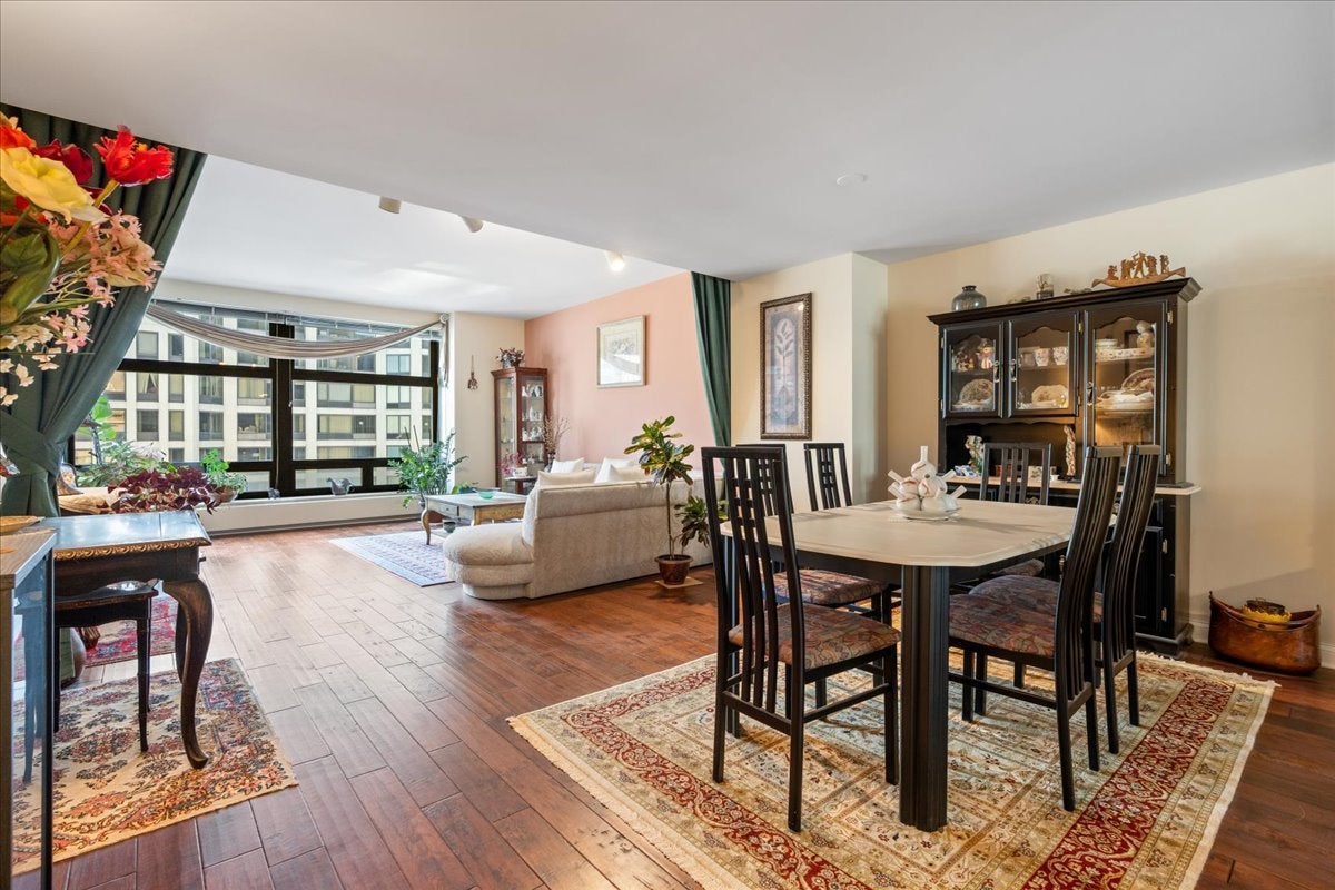 680 N Lake Shore Drive 1310