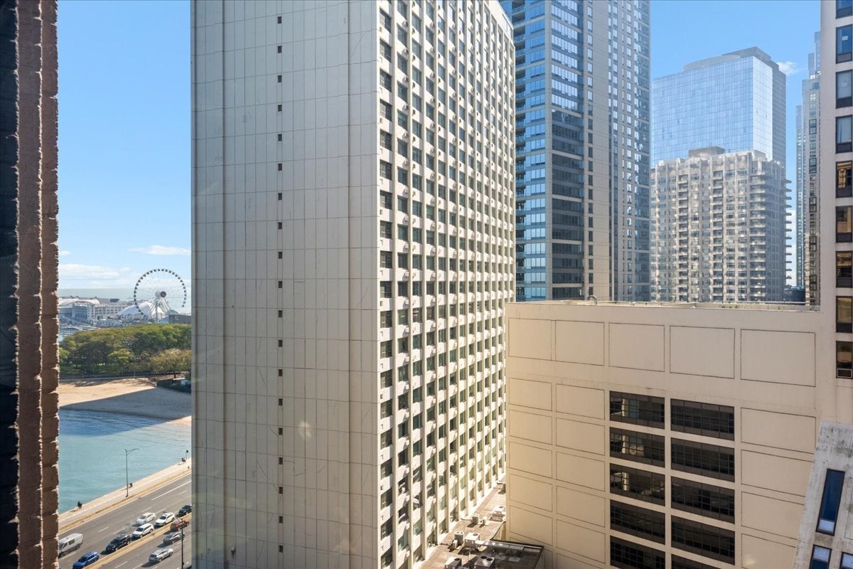 680 N Lake Shore Drive 1310