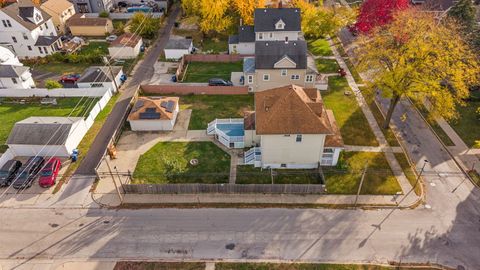 Tiny photo for 401 S 18th Avenue, Maywood, IL 60153 (MLS # 12514075)