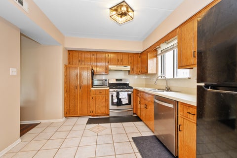 Tiny photo for 8124 169th Street #2E, Tinley Park, IL 60477 (MLS # 12759852)