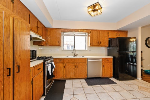 Tiny photo for 8124 169th Street #2E, Tinley Park, IL 60477 (MLS # 12759852)