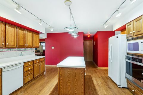 Tiny photo for 132 Tanglewood Drive, Elk Grove Village, IL 60007 (MLS # 12506510)