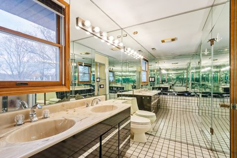 Tiny photo for 132 Tanglewood Drive, Elk Grove Village, IL 60007 (MLS # 12506510)