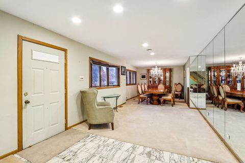 Tiny photo for 132 Tanglewood Drive, Elk Grove Village, IL 60007 (MLS # 12506510)