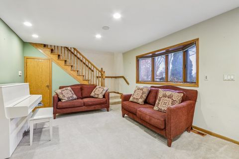 Tiny photo for 132 Tanglewood Drive, Elk Grove Village, IL 60007 (MLS # 12506510)