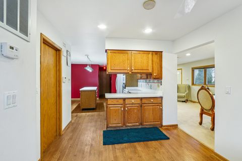 Tiny photo for 132 Tanglewood Drive, Elk Grove Village, IL 60007 (MLS # 12506510)