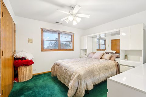 Tiny photo for 132 Tanglewood Drive, Elk Grove Village, IL 60007 (MLS # 12506510)