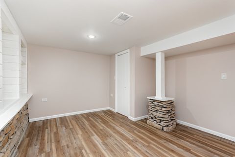 Tiny photo for 509 Jefferson Street, Shorewood, IL 60404 (MLS # 12523807)