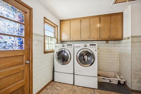 Tiny photo for 6723 Tinley Park Drive, Tinley Park, IL 60477 (MLS # 12527268)