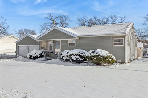 Tiny photo for 6723 Tinley Park Drive, Tinley Park, IL 60477 (MLS # 12527268)