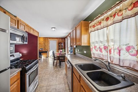 Tiny photo for 6723 Tinley Park Drive, Tinley Park, IL 60477 (MLS # 12527268)