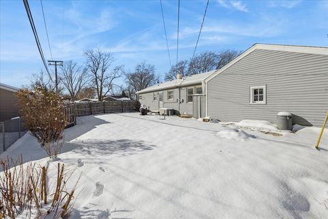 Tiny photo for 6723 Tinley Park Drive, Tinley Park, IL 60477 (MLS # 12527268)