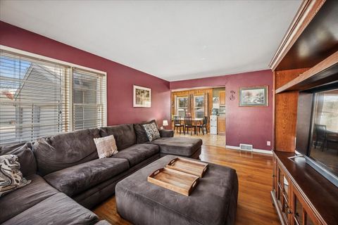 Tiny photo for 6723 Tinley Park Drive, Tinley Park, IL 60477 (MLS # 12527268)