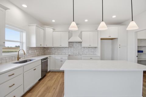 Tiny photo for 1420 Tinley Lane, Mahomet, IL 61853 (MLS # 12619664)