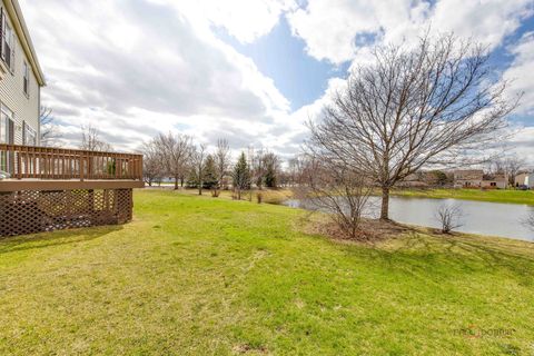 Tiny photo for 4 Waterton Drive, Streamwood, IL 60107 (MLS # 12649303)