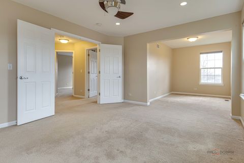 Tiny photo for 4 Waterton Drive, Streamwood, IL 60107 (MLS # 12649303)